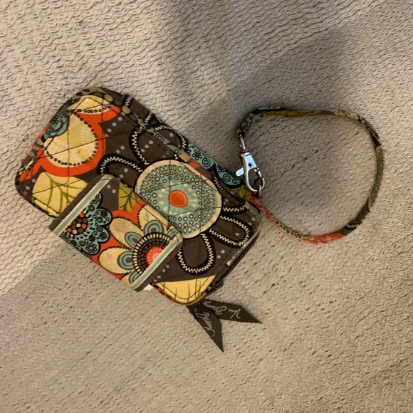 Vera Bradley Smart Phone Wristlet - Picture 1 of 2